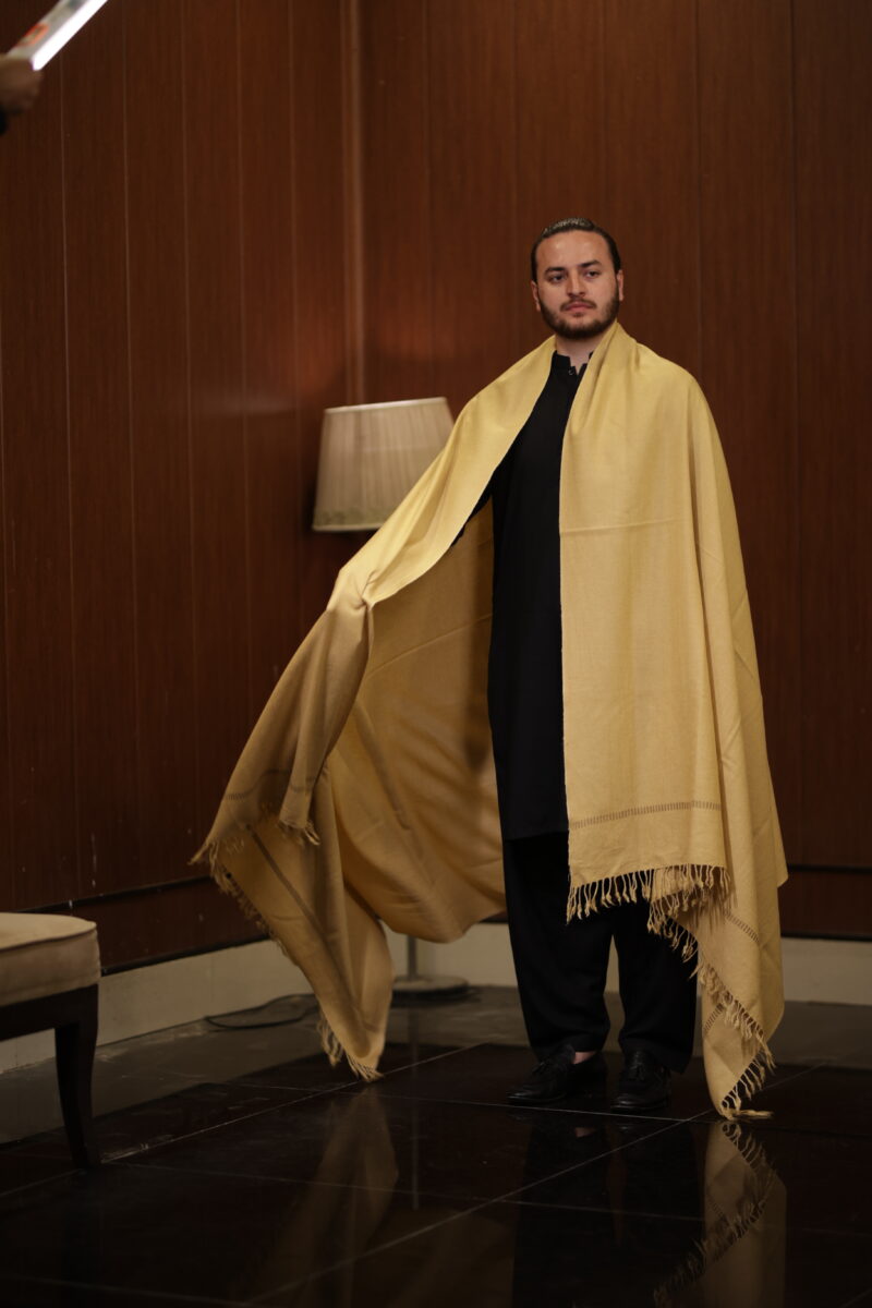 CAMEL AUSTRALIAN MEN SHAWL | PURE AUSTRALIAN WOOLEN - Image 3